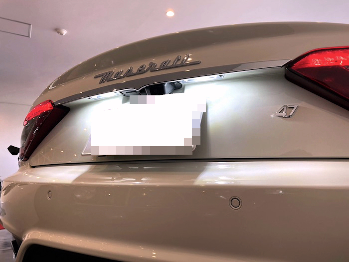 マセラティ グラントゥーリズモ LED ライセンス灯 & キャンセラー セット MASERATI GRANTURISMO ナンバー灯 マセラティ グラントゥーリズモの室内灯／ナンバー灯をＬＥＤバルブに