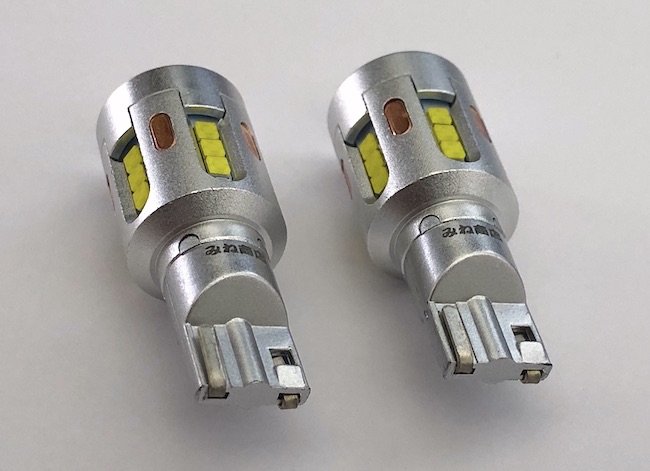 日産エルグランド・E52／バックランプ専用LED／CSP1919・1000LM