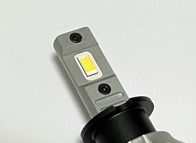 H3] 2色切り替え・カラーチェンジ（ホワイト・レモンイエロー）LED