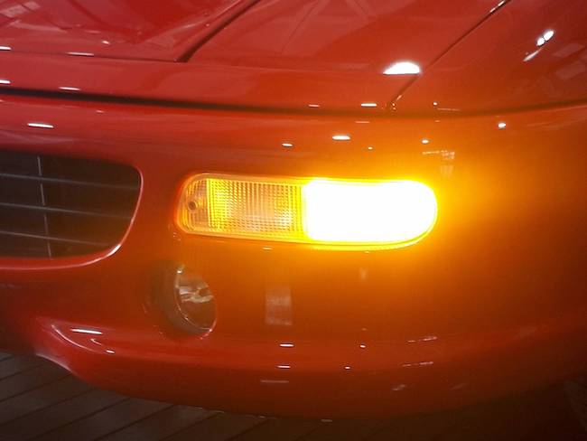 Ferrari F355／キャンセラー内蔵 LEDウインカーバルブ（前後左右