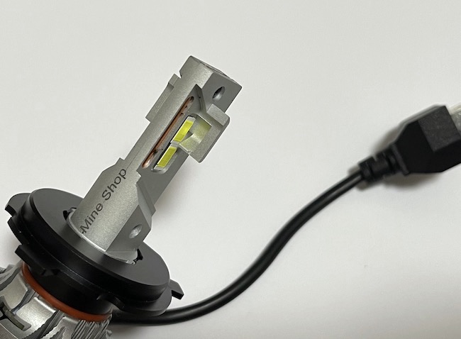 フォルクスワーゲン アップ／専用LEDヘッドライト H4(Hi/Lo)／LED 7035