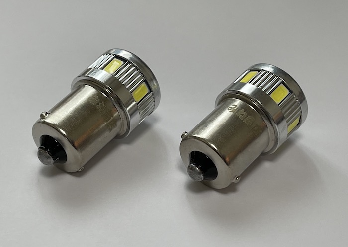 LAND CRUISER 70（旧車・24V）／LEDナンバー灯・5730monster led