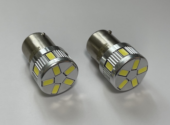LAND CRUISER 70（旧車・24V）／LEDナンバー灯・5730monster led