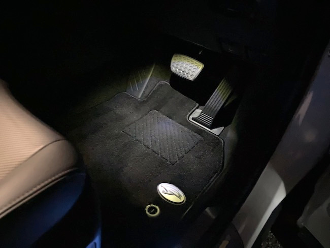 80系ハリアー 専用 高輝度 Smd フットランプ 足元灯 80 Harrier Axuh8 Mxua8
