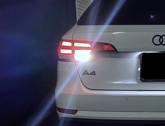 アウディA4／バック(リバース)ランプ／CSP2020・1200LM／AUDI A4/S4